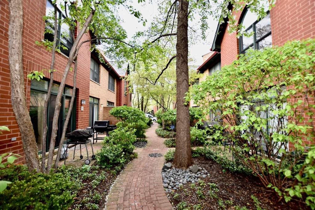 1801 W Diversey Parkway #18 Chicago, Illinois 60614 - Image 2