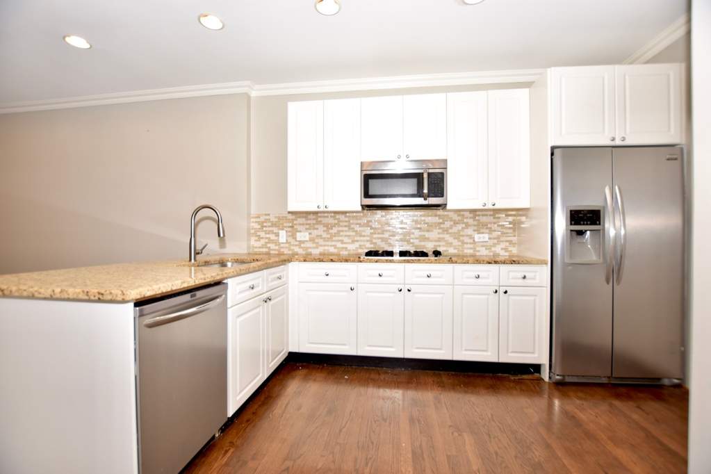 1801 W Diversey Parkway #18 Chicago, Illinois 60614 - Image 9