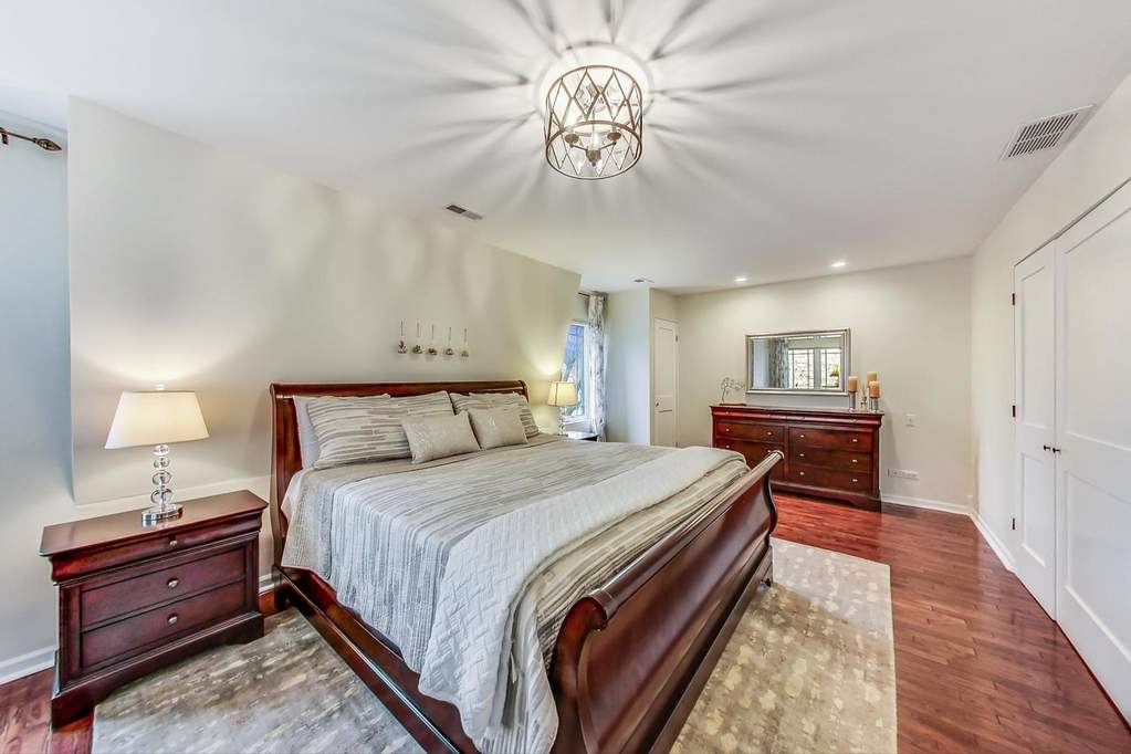 2640 N Albany Avenue Chicago, Illinois 60647 - Image 20