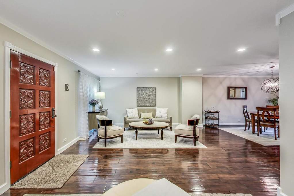 2640 N Albany Avenue Chicago, Illinois 60647 - Image 4