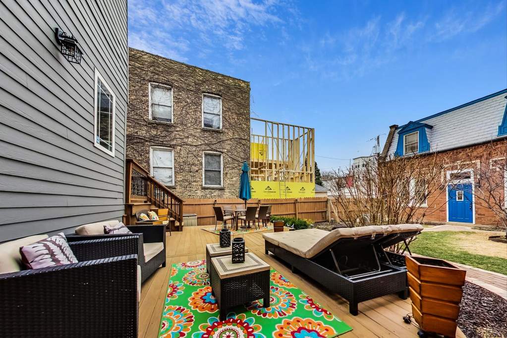 2640 N Albany Avenue Chicago, Illinois 60647 - Image 48