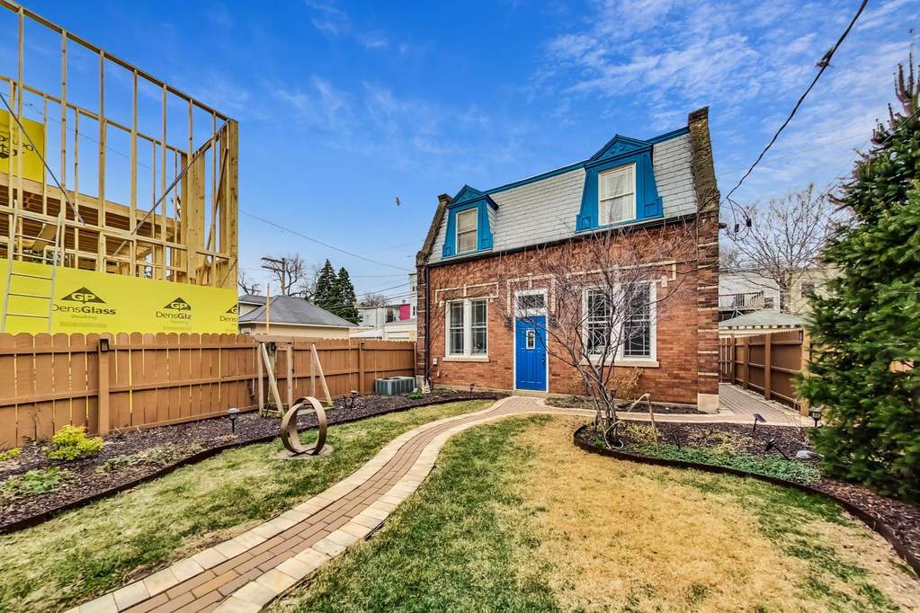 2640 N Albany Avenue Chicago, Illinois 60647 - Image 52