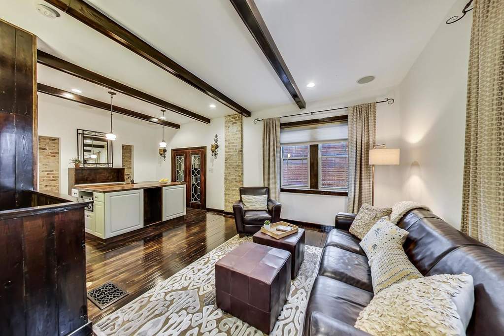 2640 N Albany Avenue Chicago, Illinois 60647 - Image 54