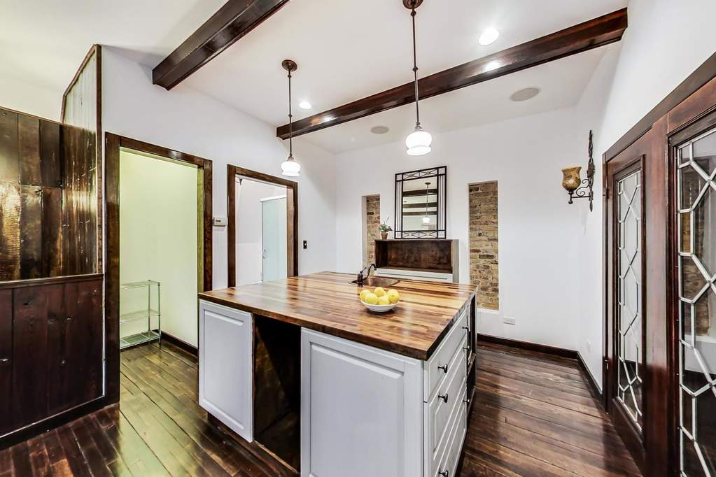 2640 N Albany Avenue Chicago, Illinois 60647 - Image 59