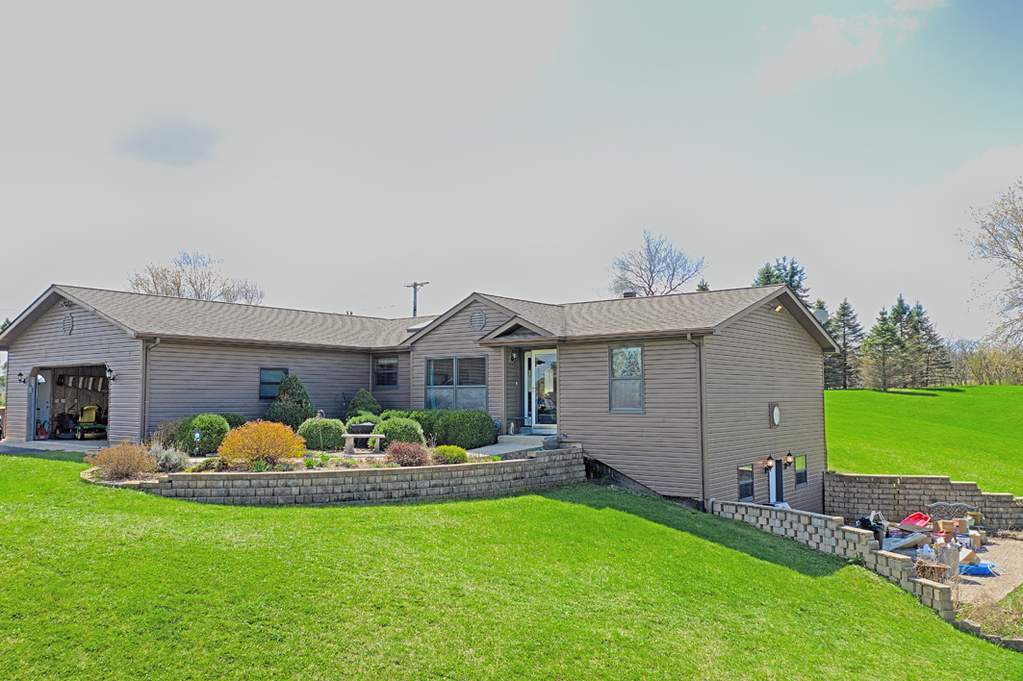 17604 Oak Grove Road Harvard, IL 60033 MLS 11093978 properties