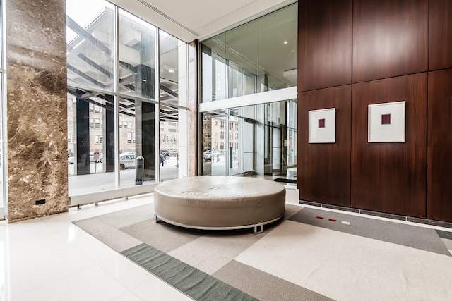 655 W Irving Park Road #2809 Chicago, Illinois 60613 - Image 24