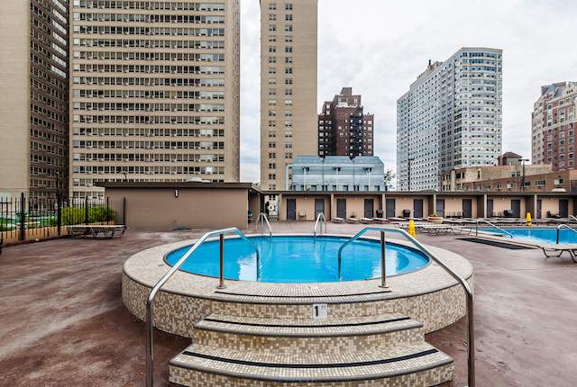 655 W Irving Park Road #2809 Chicago, Illinois 60613 - Image 33