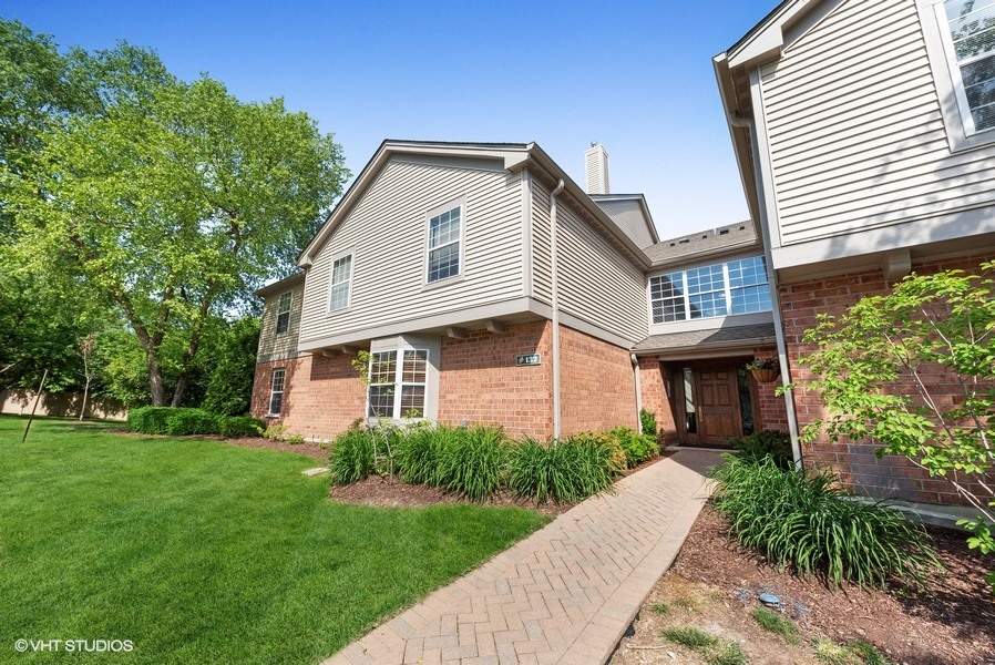 132 White Oak Court #2 Schaumburg, Illinois 60195 - Image 1