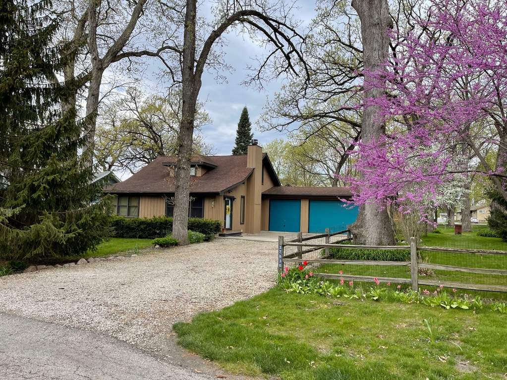 27650 Walnut Drive Island Lake, IL 60042 MLS 11129462 properties