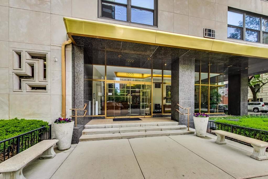 1335 N Astor Street #1C Chicago, IL 60610 | MLS# 11187835 | @properties