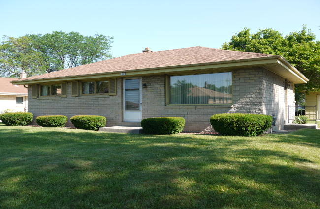 1504 W Leroy Ave Milwaukee Wi 53221 Mls 1321159