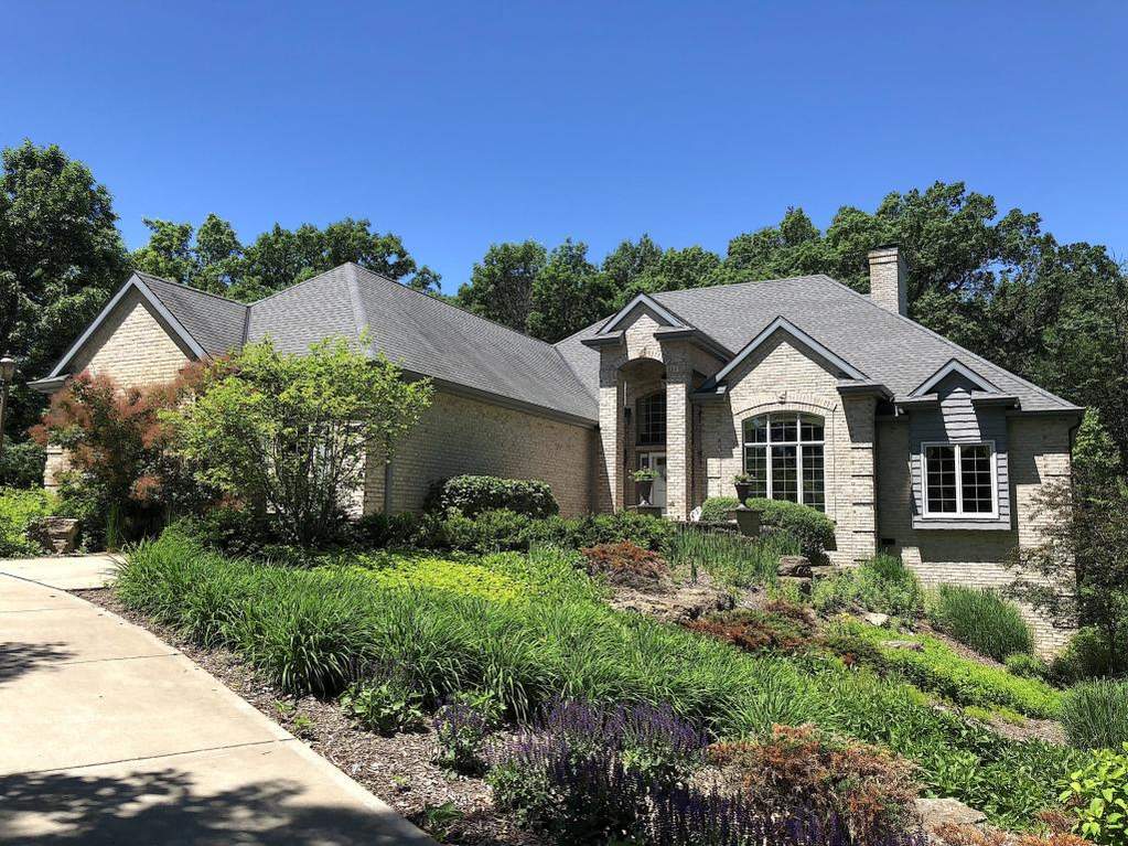 N237 Highfield Dr Walworth, Wisconsin 53184 - www.highfieldglenhome.com