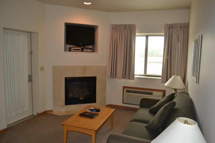 7020 Grand Geneva Way #359 Lake Geneva, Wisconsin 53147 - Image 16
