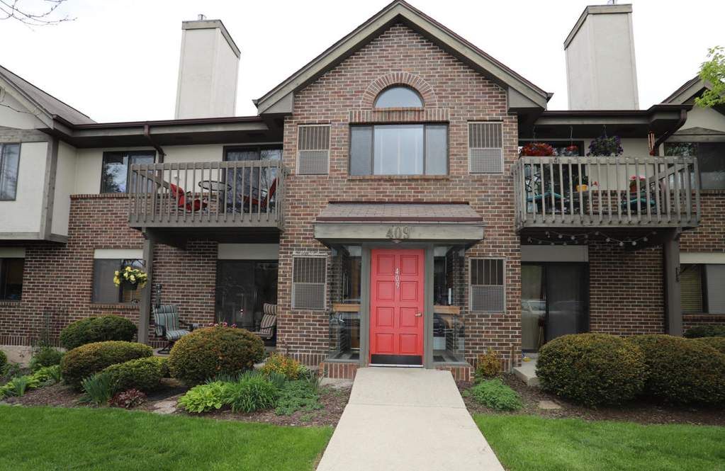 409 N Main St B Thiensville, WI 53092 MLS 1637476 properties