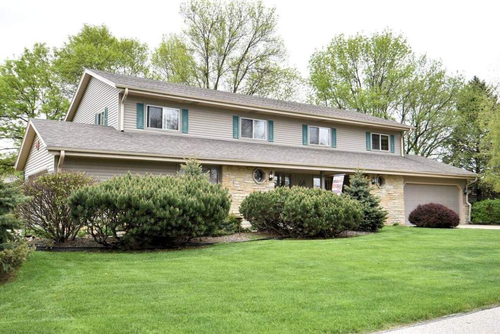 11600 W Edgerton Ave 11602 Hales Corners Wi 53130 Mls 1638351 Properties