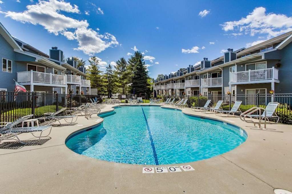 57 N Walworth Ave #213 Williams Bay, Wisconsin 53191 - 01-Bayshore