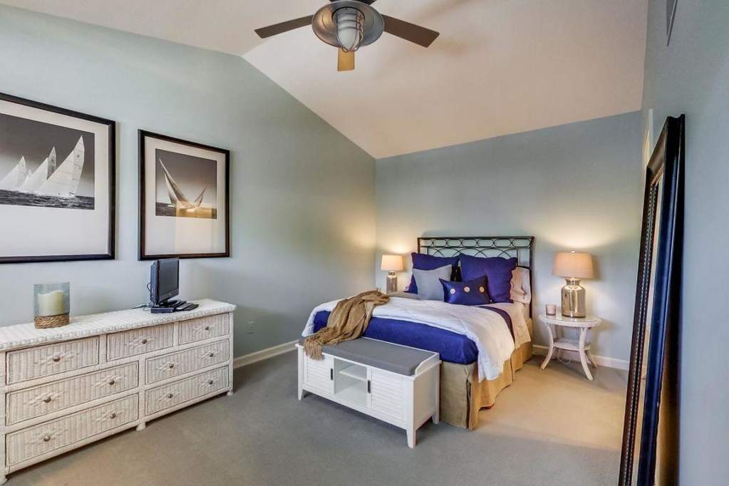 57 N Walworth Ave #213 Williams Bay, Wisconsin 53191 - 16-Master Bedroom