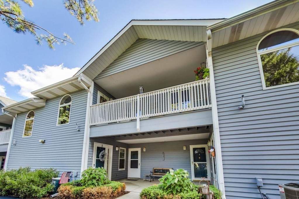57 N Walworth Ave #213 Williams Bay, Wisconsin 53191 - 02-Front View