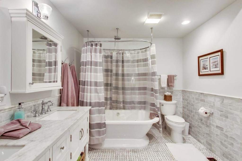 57 N Walworth Ave #213 Williams Bay, Wisconsin 53191 - 20-Master Bathroom