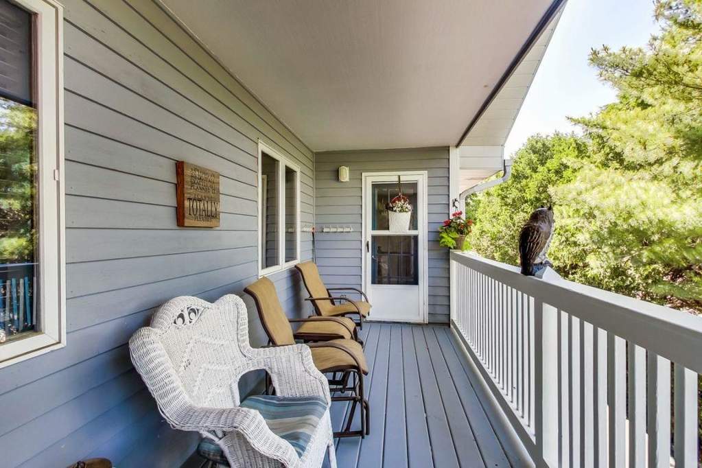 57 N Walworth Ave #213 Williams Bay, Wisconsin 53191 - 28-Front Porch