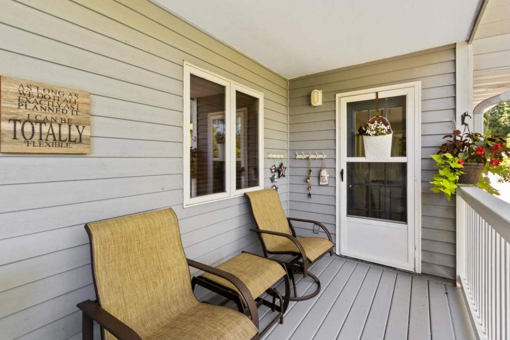 57 N Walworth Ave #212 Williams Bay, Wisconsin 53191 - IMG_2493