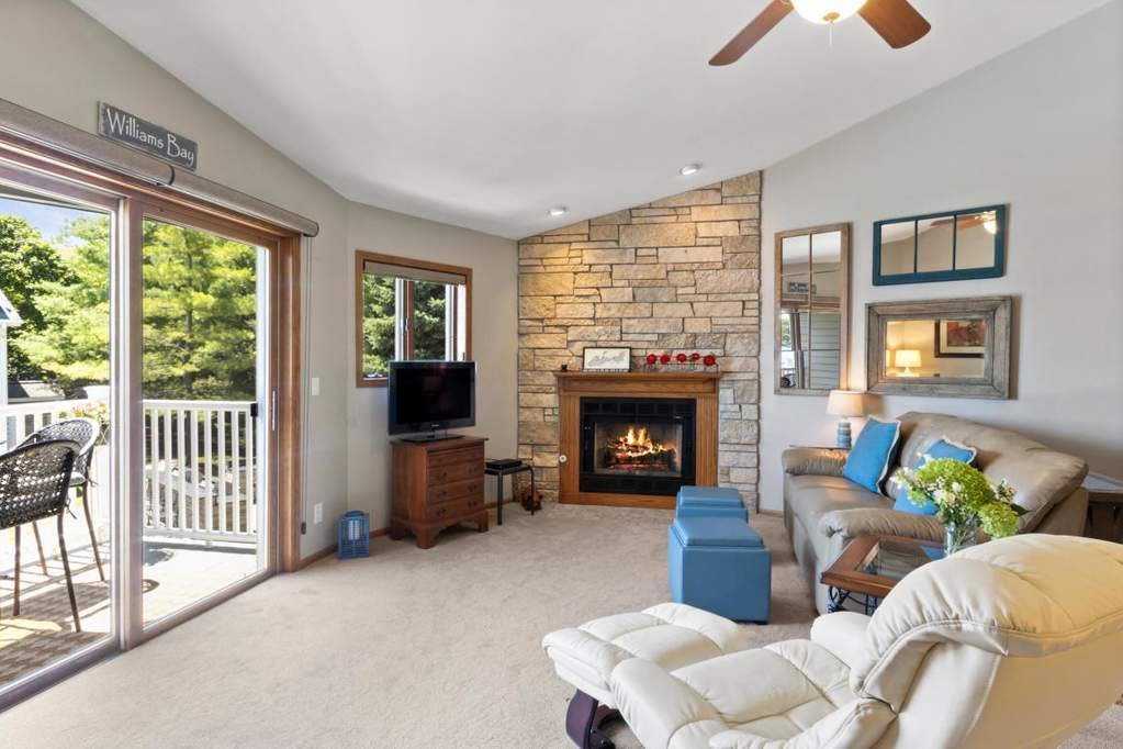 57 N Walworth Ave #212 Williams Bay, Wisconsin 53191 - IMG_2613