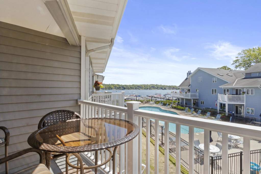 57 N Walworth Ave #212 Williams Bay, Wisconsin 53191 - IMG_2684