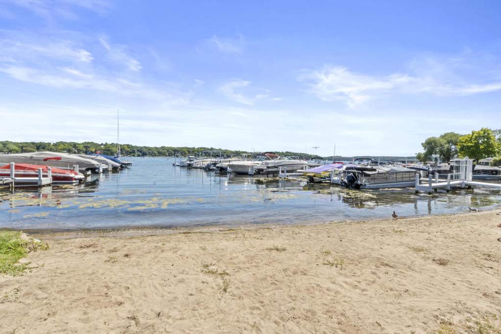 57 N Walworth Ave #212 Williams Bay, Wisconsin 53191 - IMG_2741