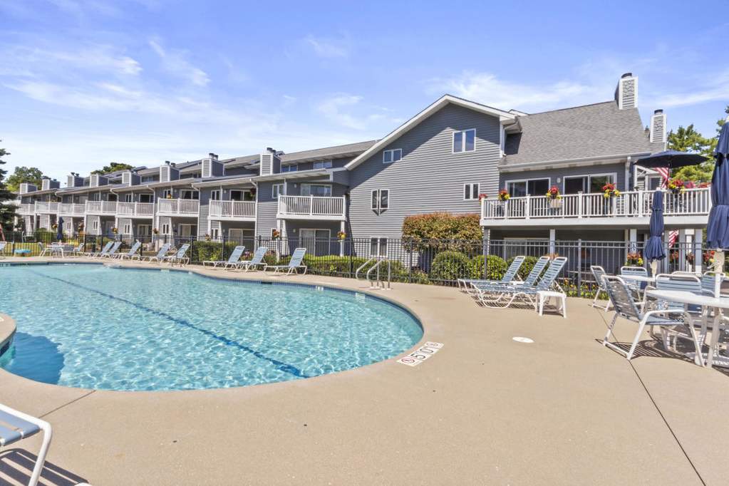 57 N Walworth Ave #212 Williams Bay, Wisconsin 53191 - IMG_2801