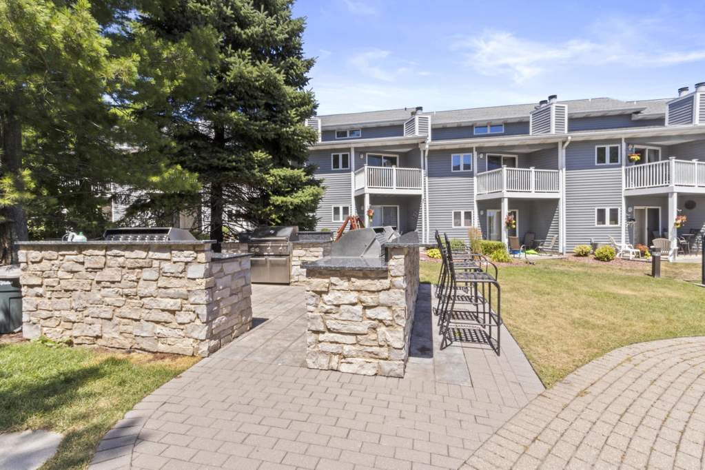 57 N Walworth Ave #212 Williams Bay, Wisconsin 53191 - IMG_2816