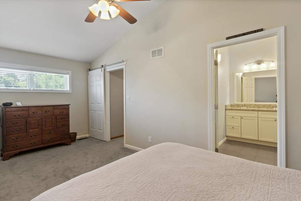 57 N Walworth Ave #212 Williams Bay, Wisconsin 53191 - IMG_2557