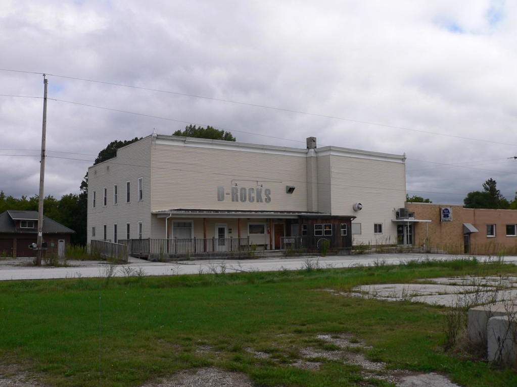 8112 Village Dr Whitelaw, WI 54247 MLS 1657251 properties