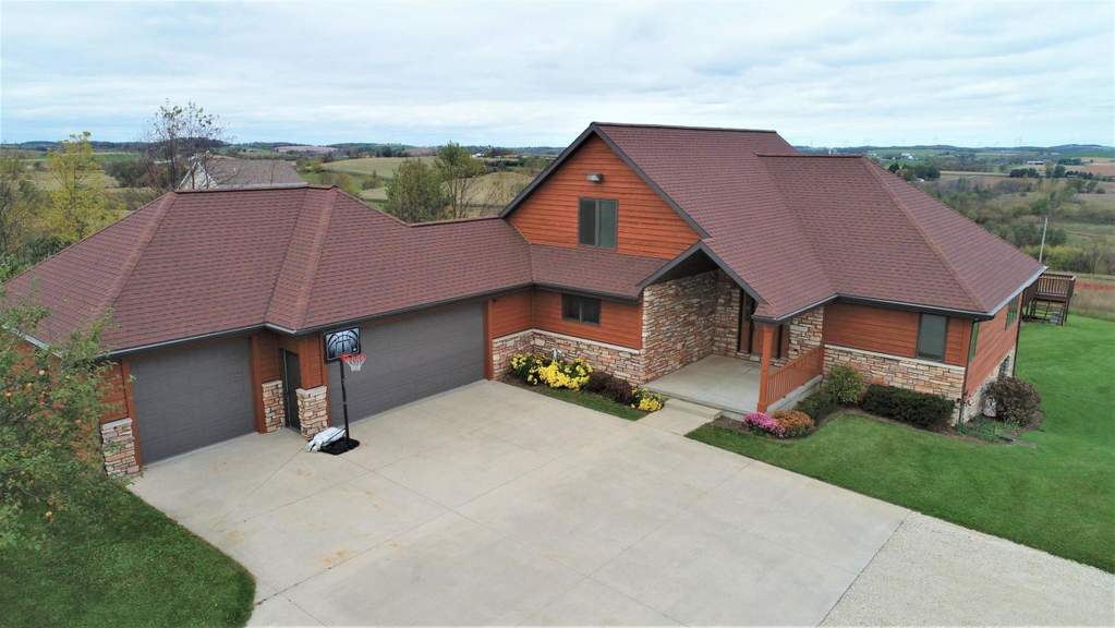 W2810 Sunset Dr Campbellsport, WI 53010 MLS 1664780 properties