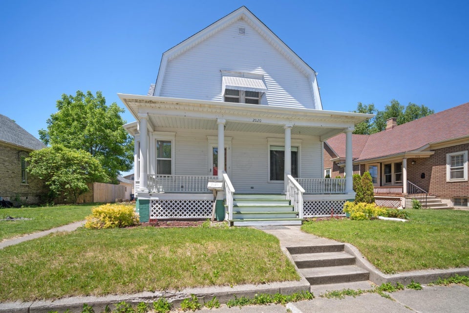 2020 N Main St Racine, WI 53402 MLS 1694187 properties