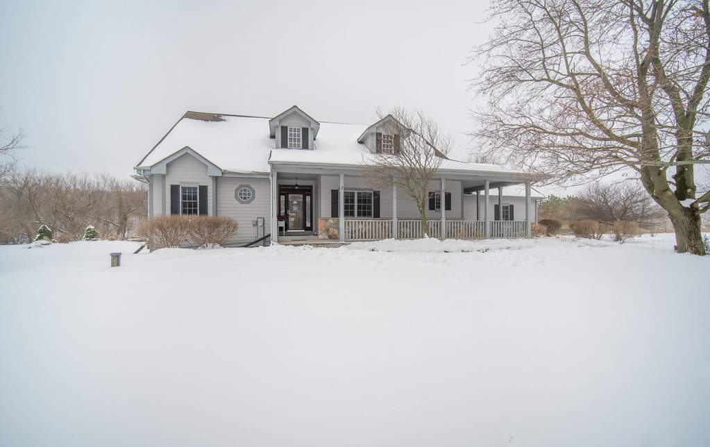 3771 Ridgeview Ct Colgate, WI 53017 MLS 1723872 properties