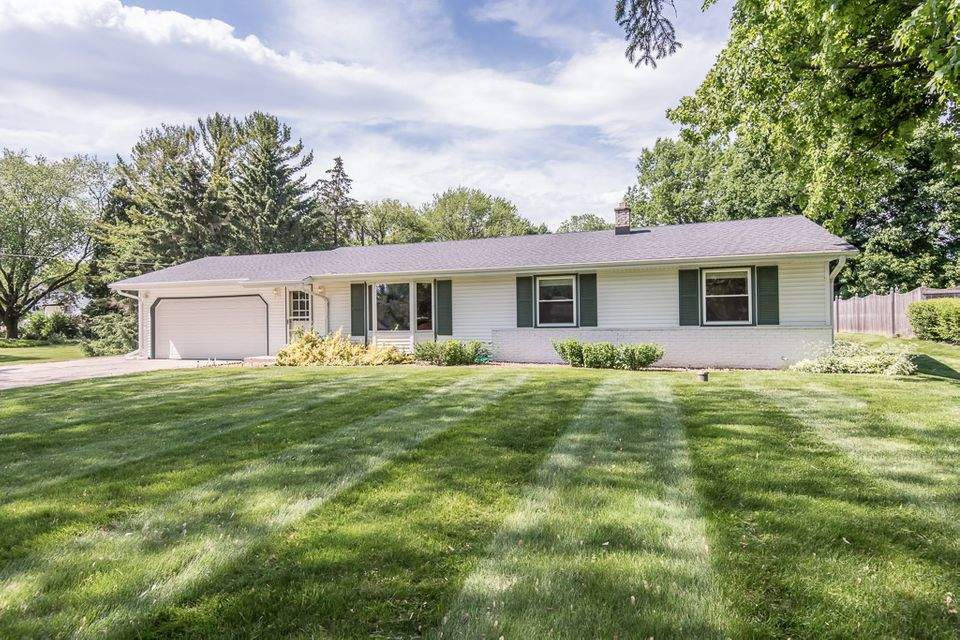 18550 W Michael's Rd New Berlin, WI 53146 | MLS# 1742877 | @properties