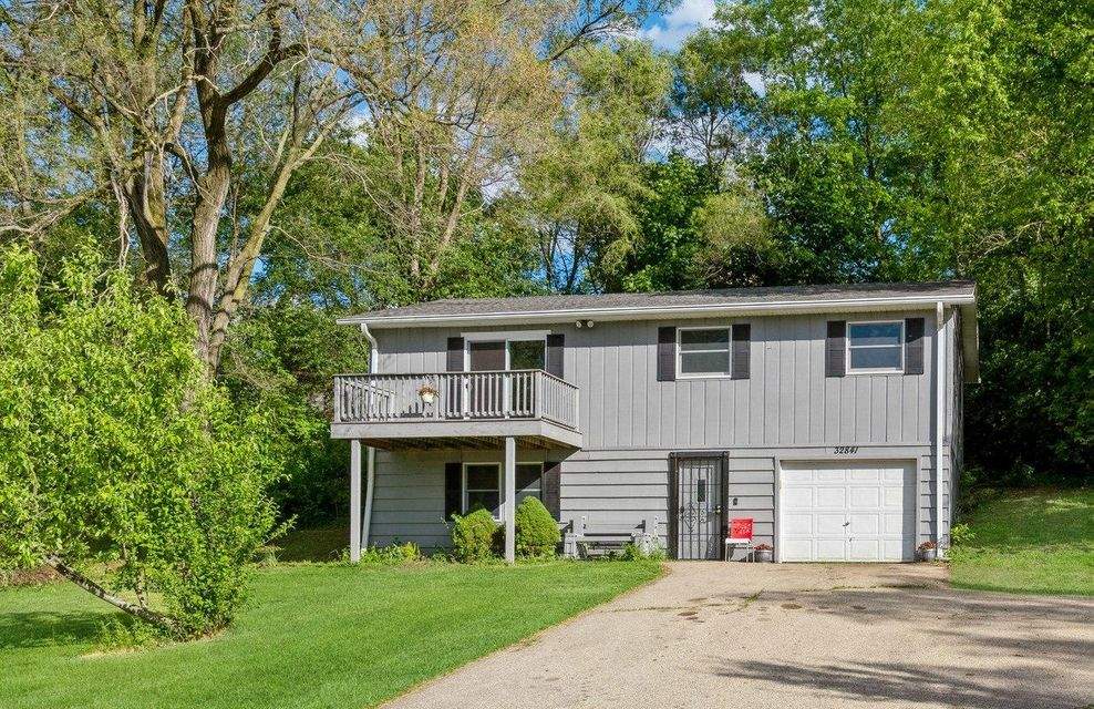 32841 S Lakeshore Dr Burlington, WI 53105 MLS 1743092 properties