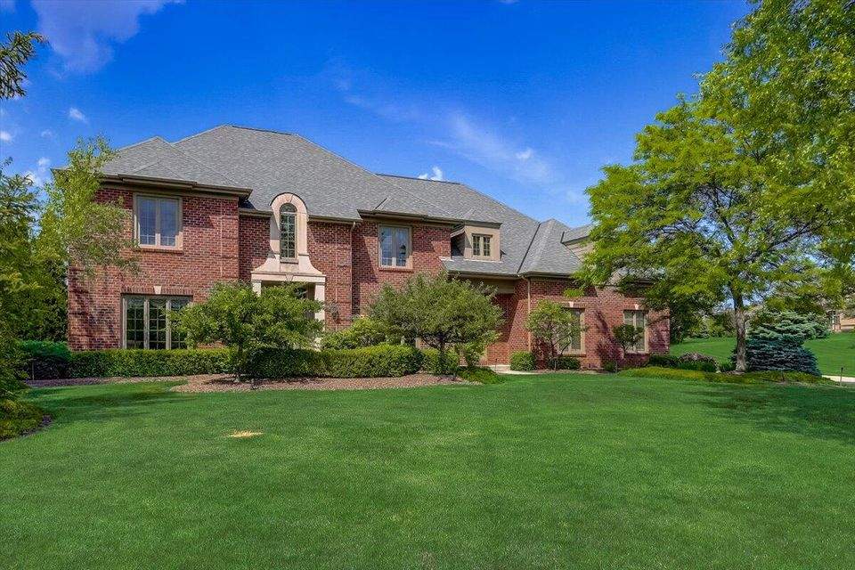 9454 W St Michael Ct Franklin, Wisconsin 53132 - 005-W St Michaels Ct-005