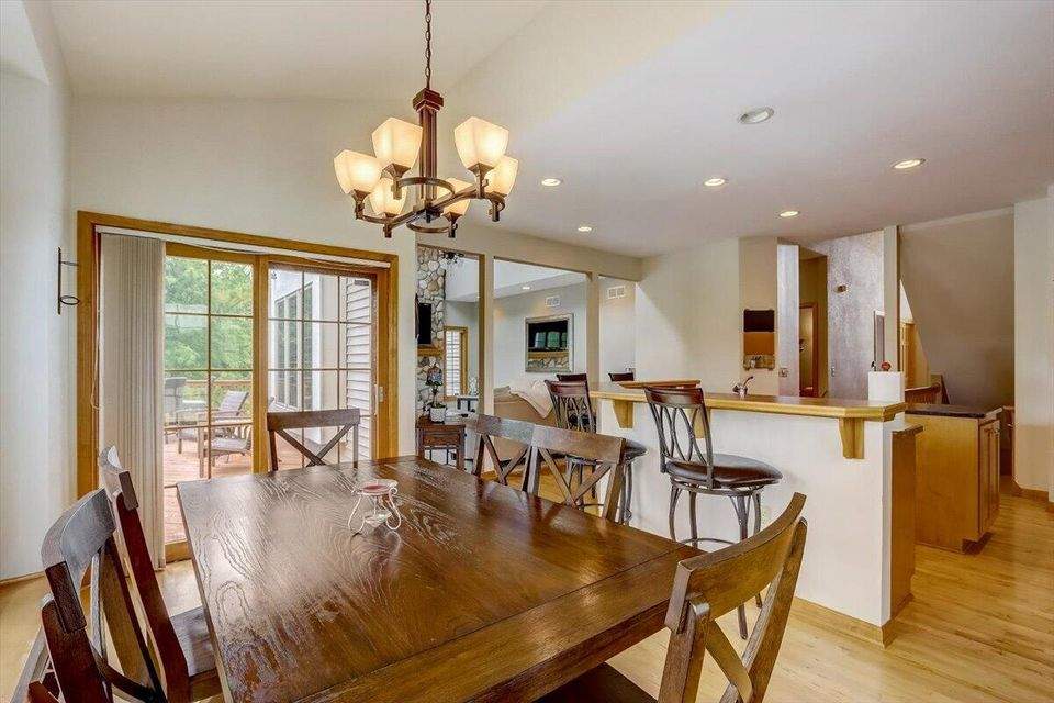 9903 81st Pl Pleasant Prairie, Wisconsin 53158 - 11-81st Pl-011