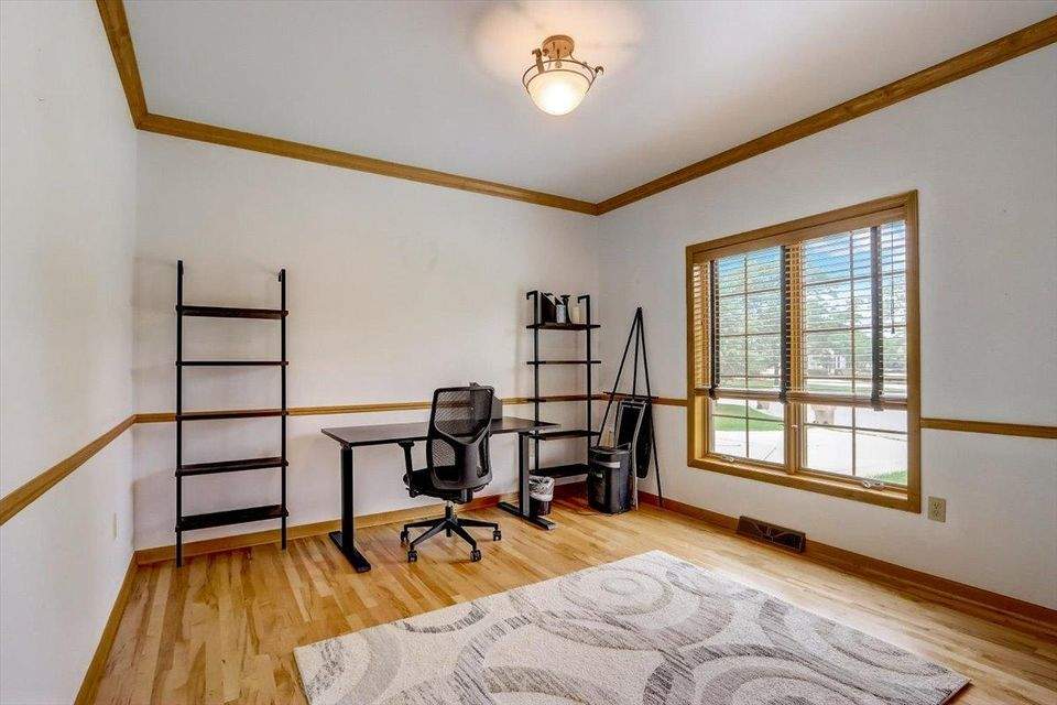 9903 81st Pl Pleasant Prairie, Wisconsin 53158 - 37-81st Pl-037