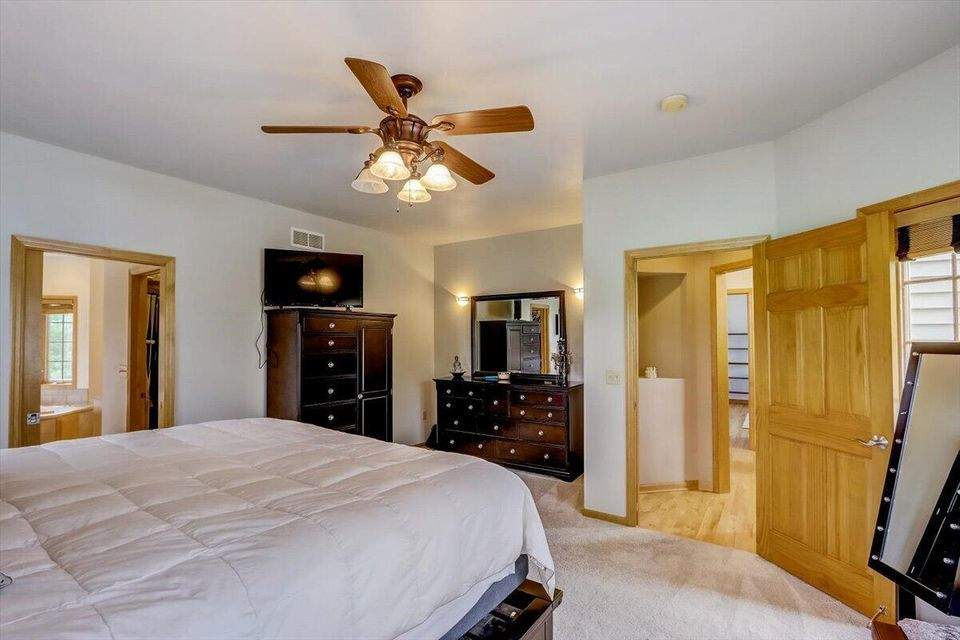 9903 81st Pl Pleasant Prairie, Wisconsin 53158 - 43-81st Pl-043