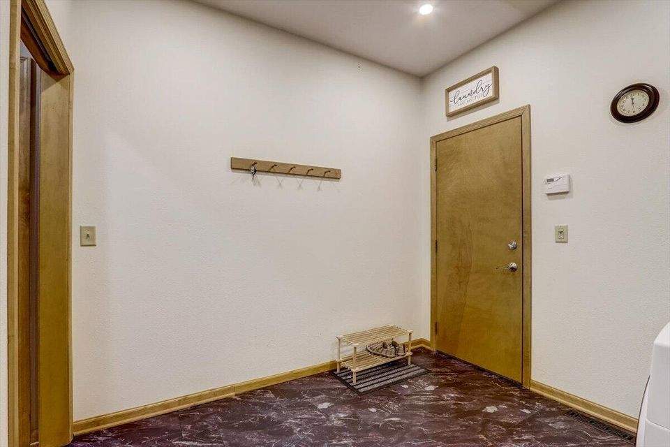 9903 81st Pl Pleasant Prairie, Wisconsin 53158 - 52-81st Pl-052