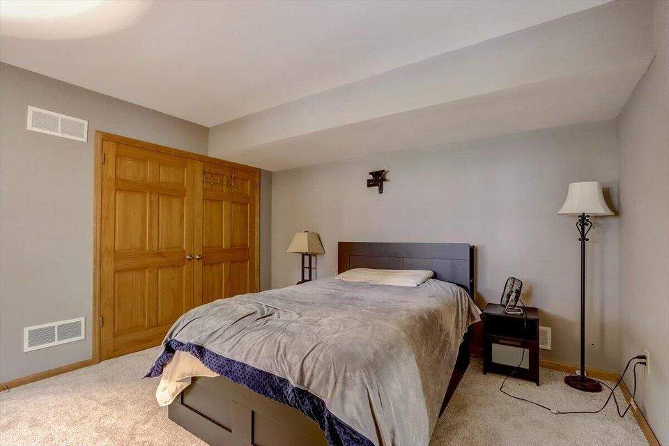 9903 81st Pl Pleasant Prairie, Wisconsin 53158 - 58-81st Pl-058