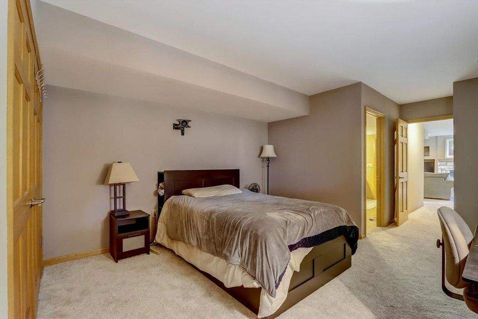 9903 81st Pl Pleasant Prairie, Wisconsin 53158 - 59-81st Pl-059