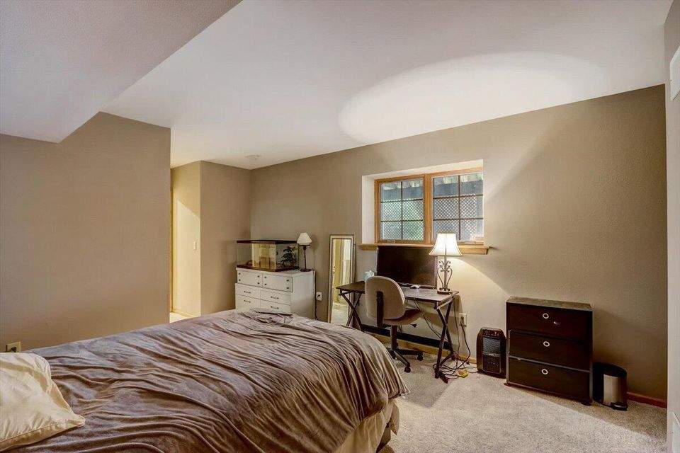 9903 81st Pl Pleasant Prairie, Wisconsin 53158 - 60-81st Pl-060