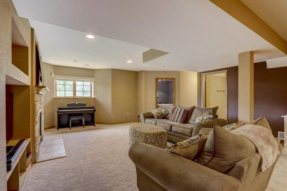 9903 81st Pl Pleasant Prairie, Wisconsin 53158 - 65-81st Pl-065