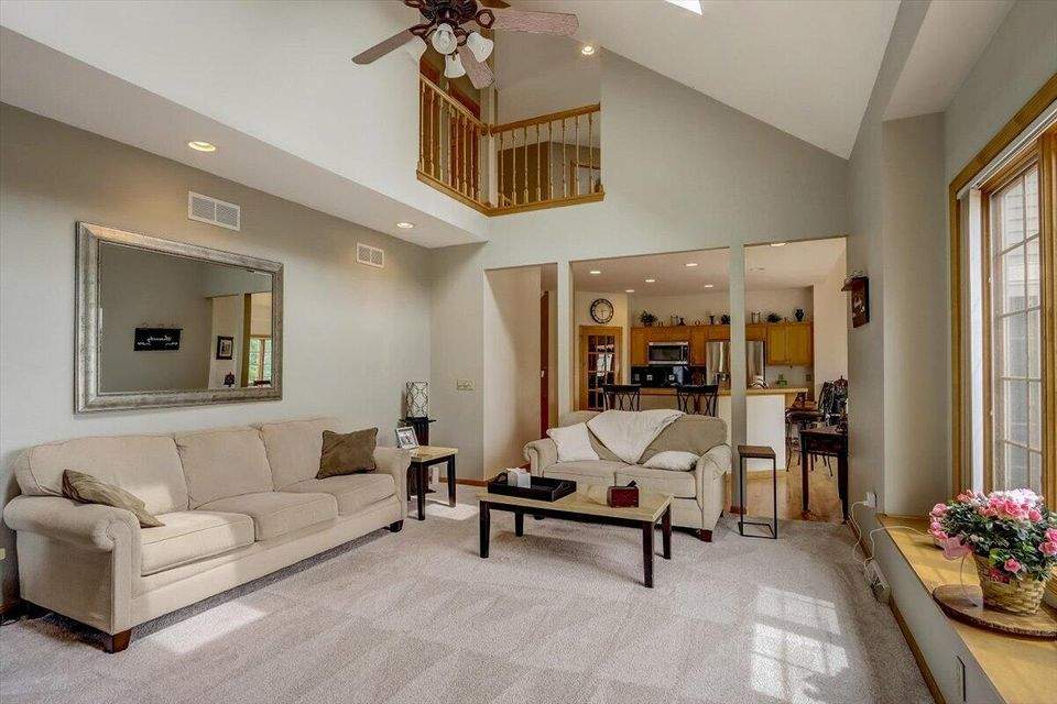 9903 81st Pl Pleasant Prairie, Wisconsin 53158 - 09-81st Pl-009