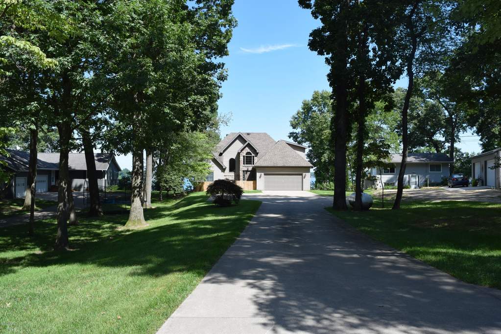 20197 Dogwood Trail White Pigeon, MI 49099 MLS 16041333 properties