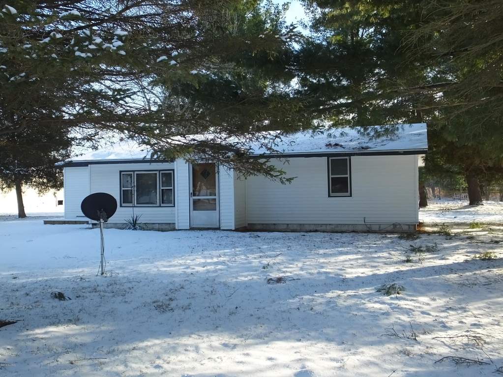 5634 108th Avenue Pullman, MI 49450 MLS 18001848 properties
