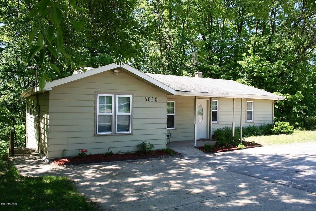 6050 Red Arrow Highway Stevensville, MI 49127 MLS 18009619 properties